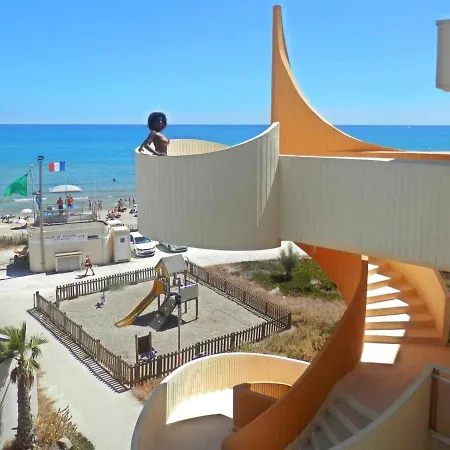 Naturiste آجد